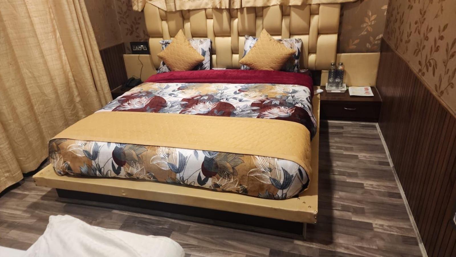 Hotel The Casa Srīnagar 外观 照片