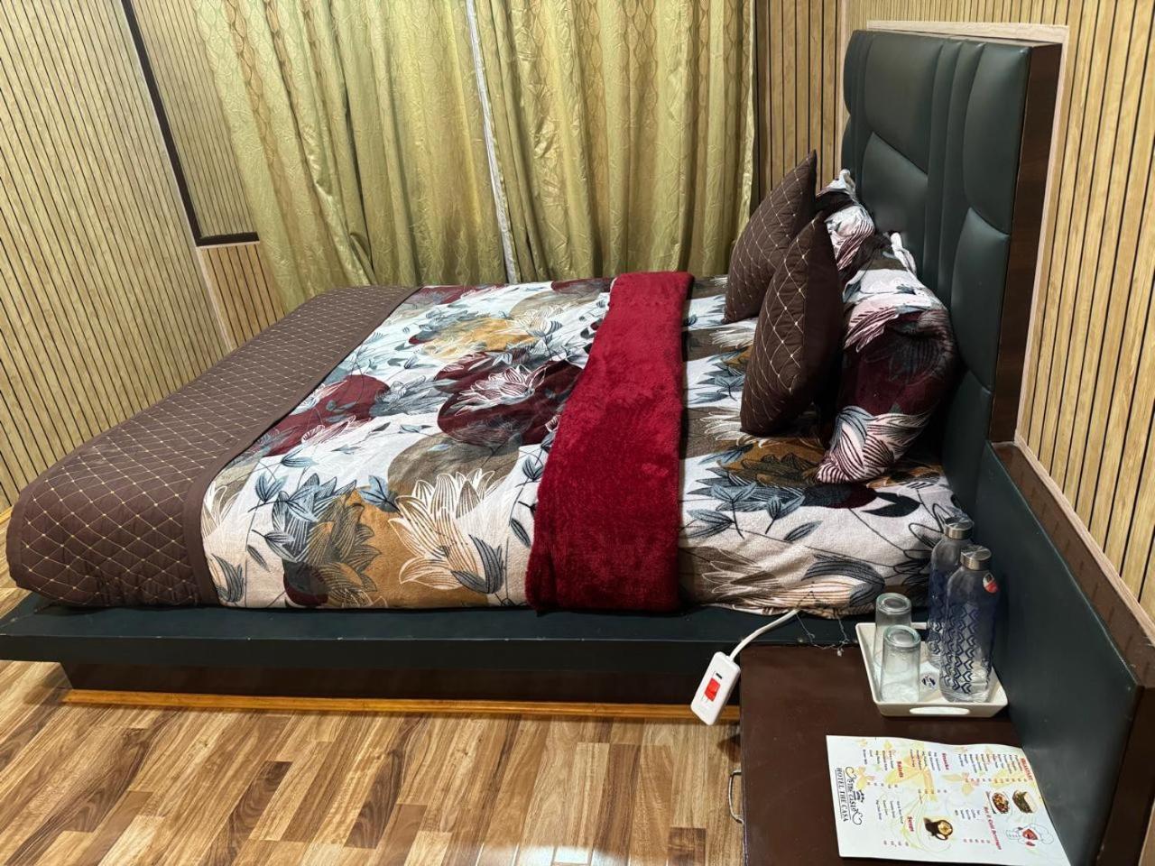Hotel The Casa Srīnagar 外观 照片