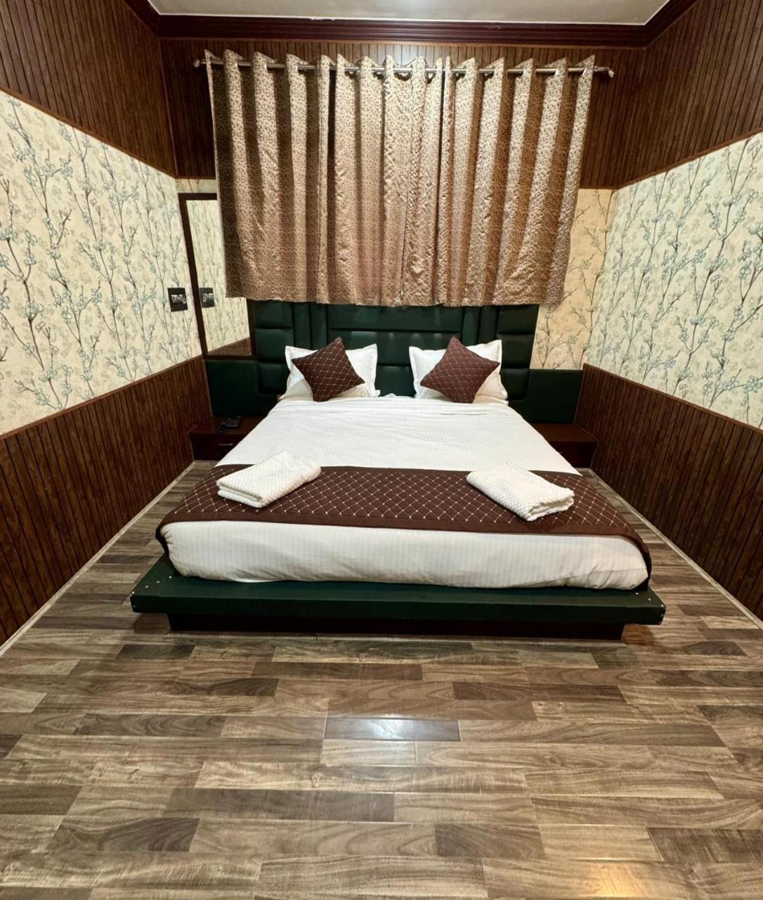 Hotel The Casa Srīnagar 外观 照片