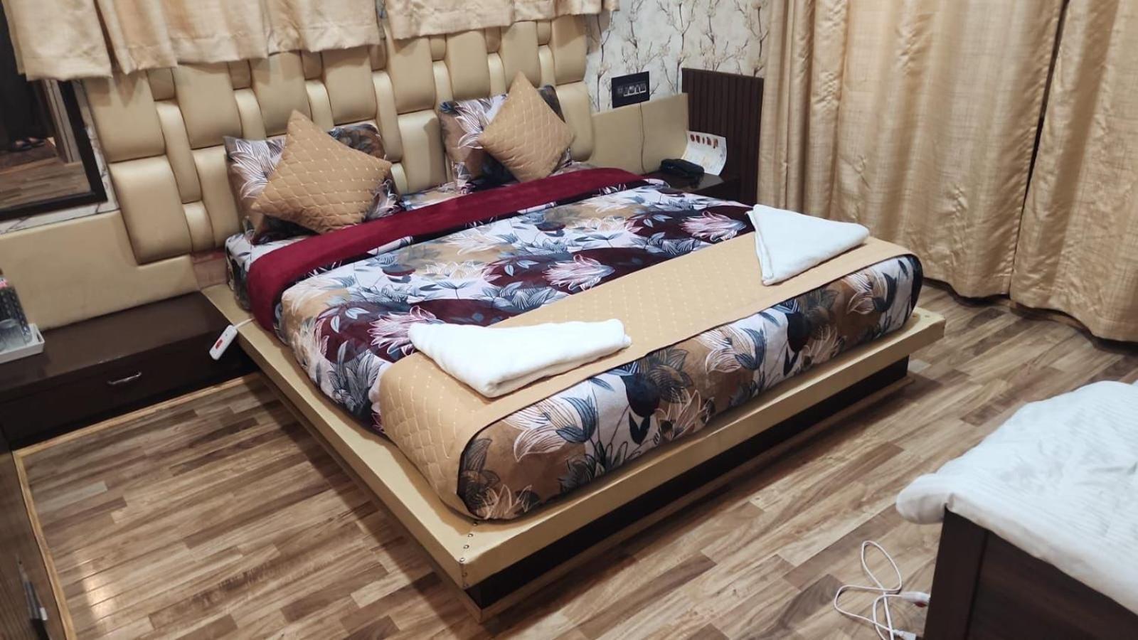 Hotel The Casa Srīnagar 外观 照片